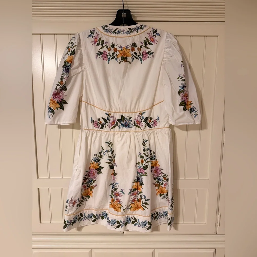 FARM Rio Sweet Bloom Dreamscape Off-White Mini Dress in size Medium - Picture 6 of 11